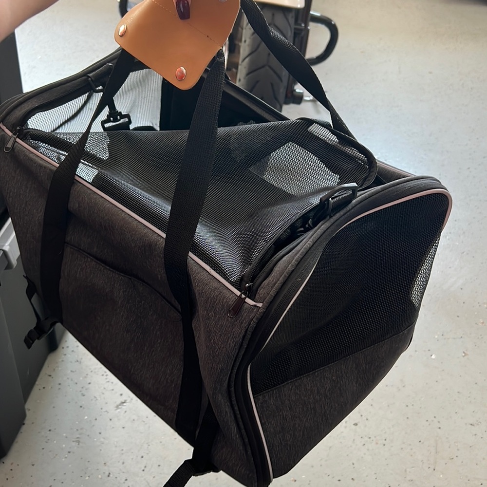 TSA approved pet carrier